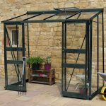 v01704_8x4-halls-cotswold-broadway-84-lean-to-greenhouse-green-insitu-min_1