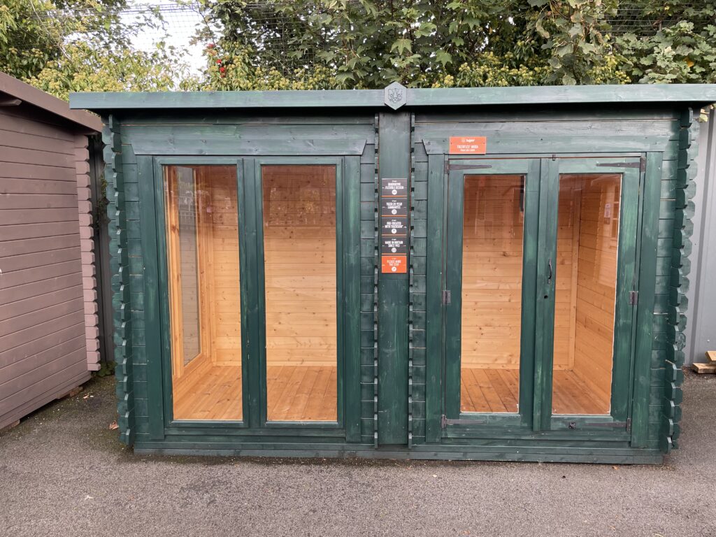 tigerflex-moda-19mm-log-cabin-front-exterior-otley