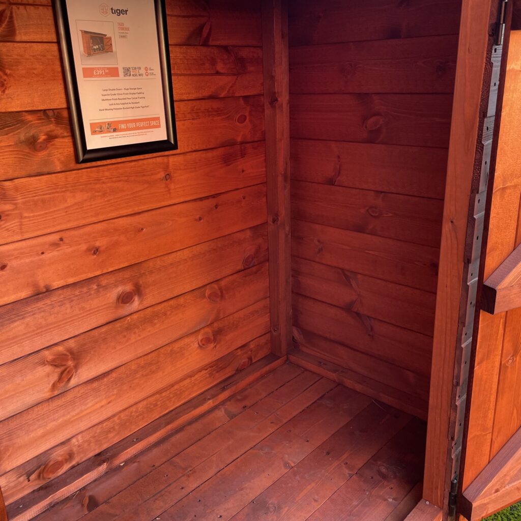 Interior of the Tiger Storbox with wooden walls and floor